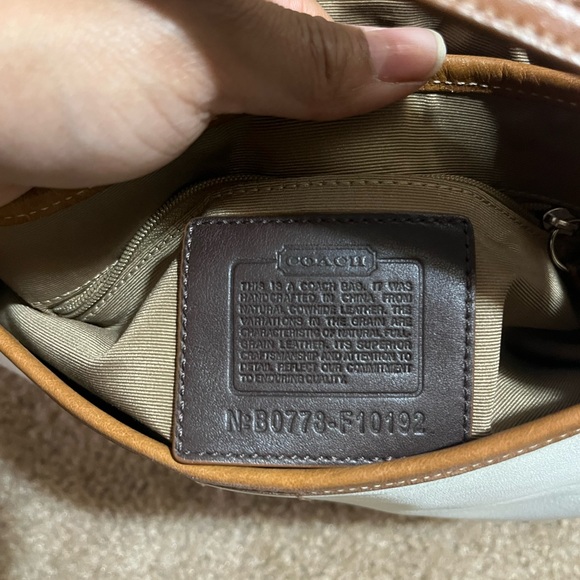 Coach Soho White & Brown Leather Handbag Satchel Purse - Picture 7 of 9